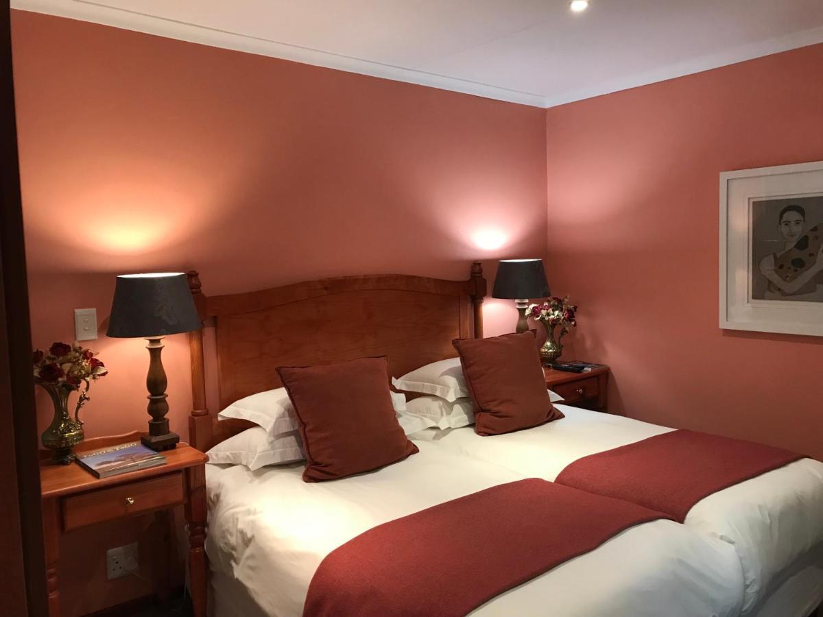 The Crown Guest House ベスレヘム エクステリア 写真