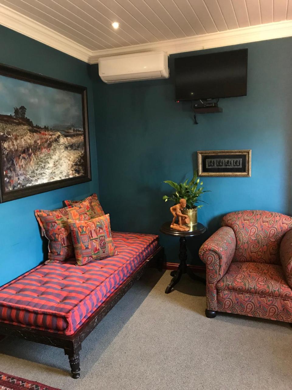 The Crown Guest House ベスレヘム エクステリア 写真
